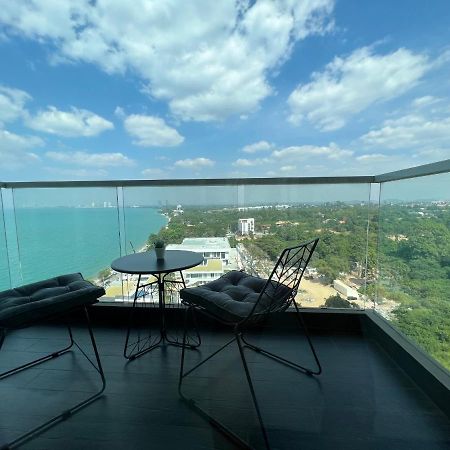 Luxury Beach Front 1 Bedroom / Netflix / Bangsare - Pattaya Bang Sare Exterior photo