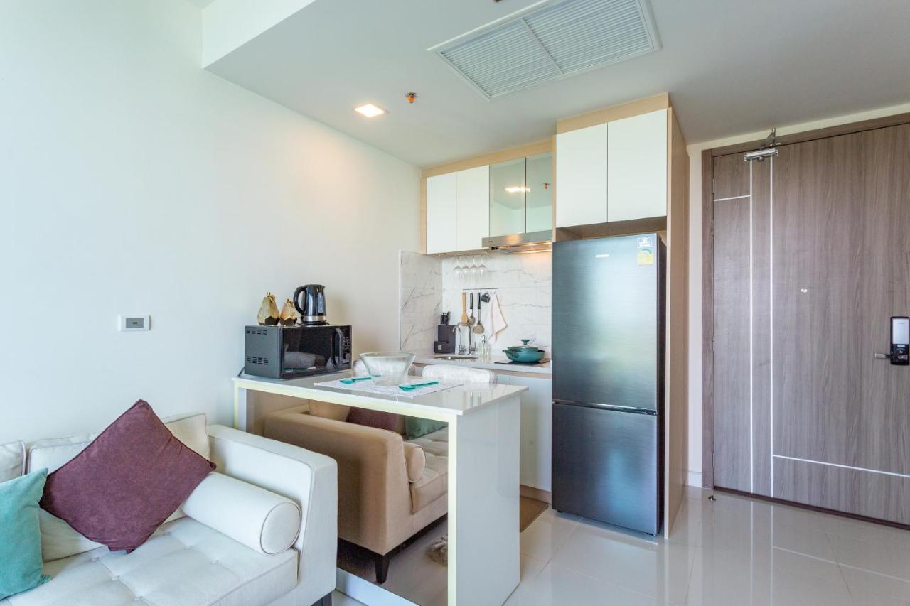 Luxury Beach Front 1 Bedroom / Netflix / Bangsare - Pattaya Bang Sare Exterior photo