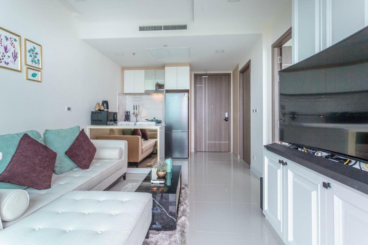 Luxury Beach Front 1 Bedroom / Netflix / Bangsare - Pattaya Bang Sare Exterior photo